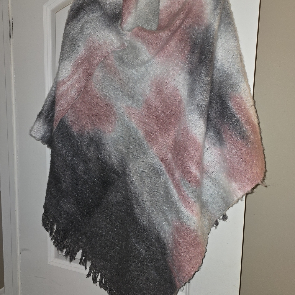 Cozy Multicolor Poncho/Cape
